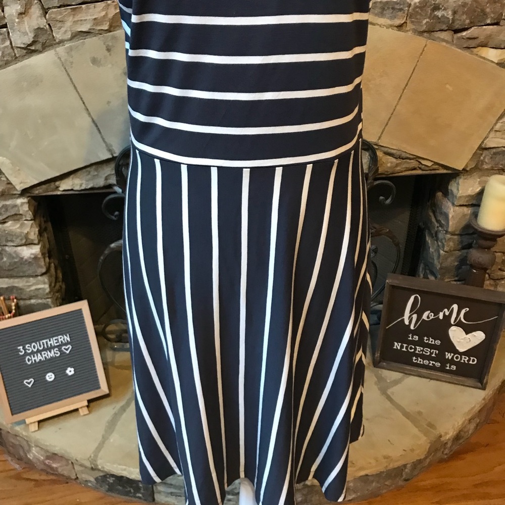 NWT LOFT Striped Cutout Back Flare Dress Size 8 - Picture 3 of 8